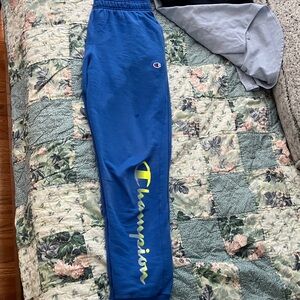 Men’s champion joggers size large